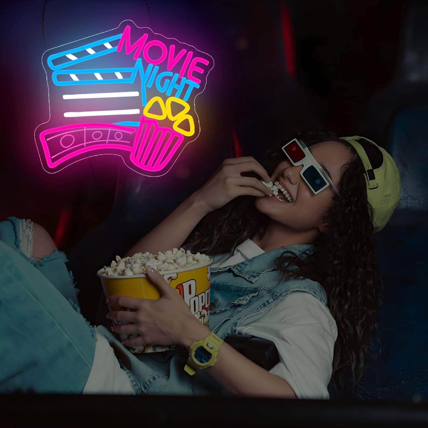 Insegna al Neon per Serata Cin - Home Cinema Wall Lights recensione e prezzo
