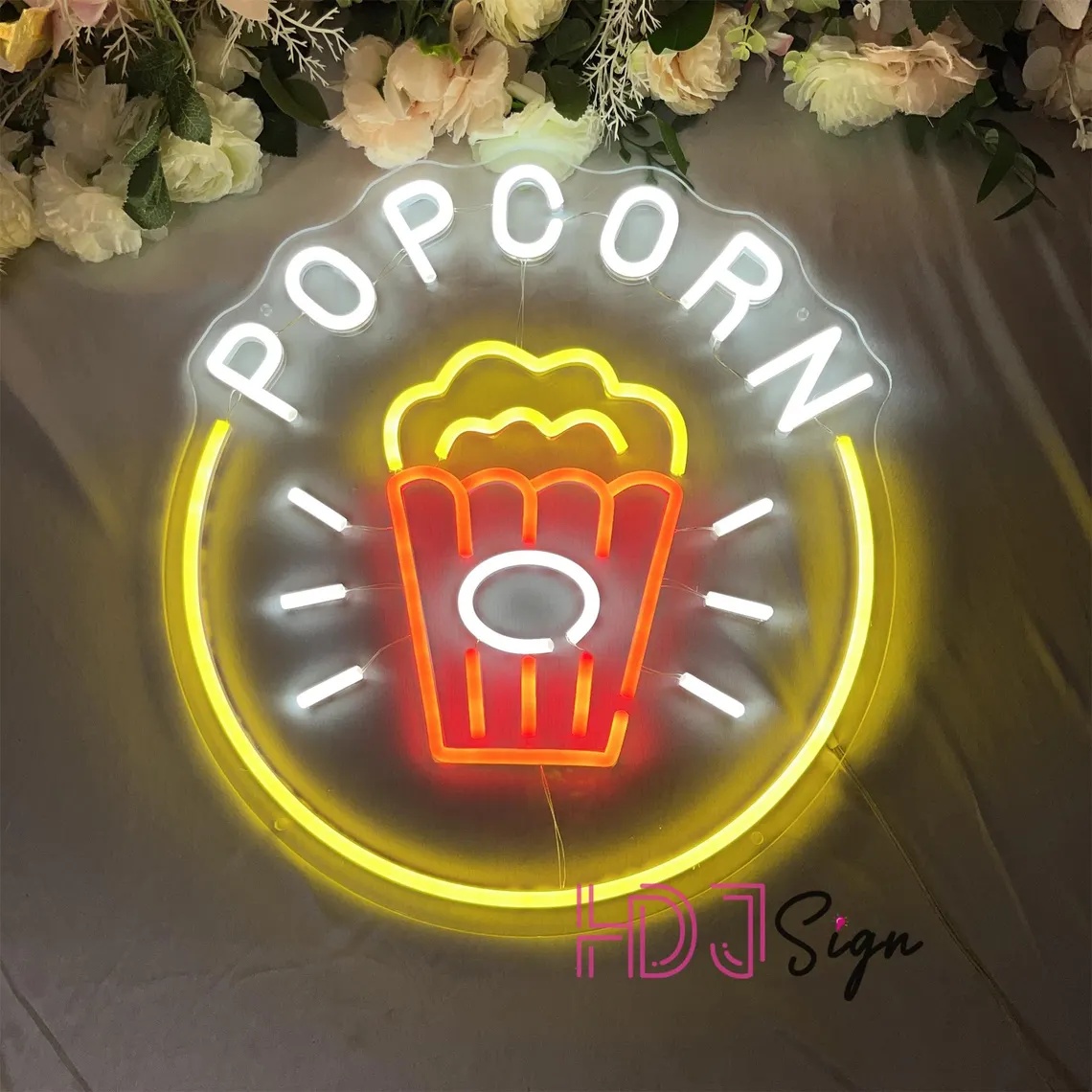 Insegna al Neon LED a Forma di - Home Cinema Wall Lights recensione e prezzo